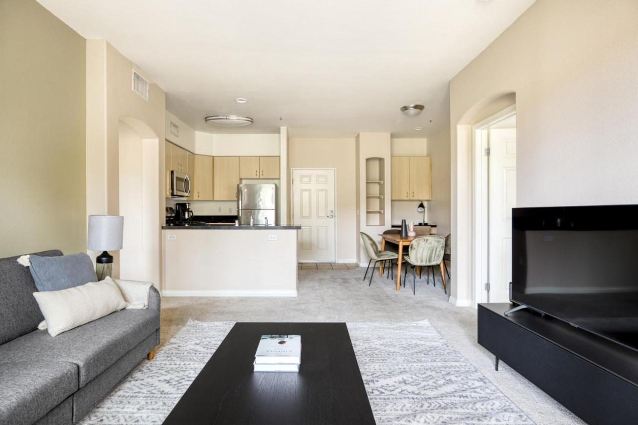 Apartamento Playa Del Rey 2br W Pool Jacuzzi Gym Nr Lax Lax-771 Los Angeles